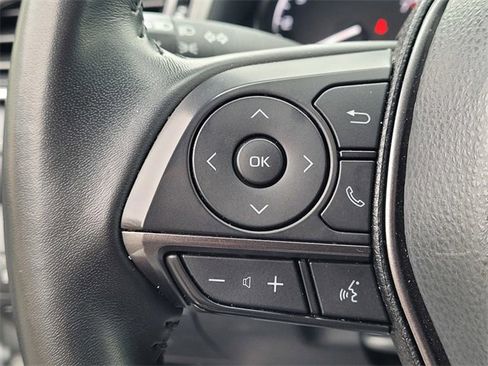 Used 2024 Toyota Camry SE image 13