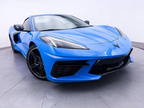Used 2023 Chevrolet Corvette Stingray Convertible w/ 1LT RWD image 3
