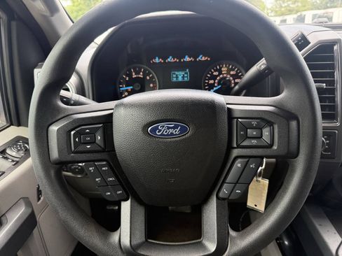 Used 2017 Ford F150 XLT AWD/4WD image 23