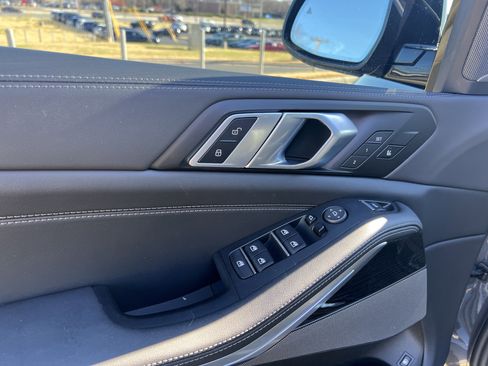 Used 2026 BMW X5 xDrive50e w/ M Sport Package image 15