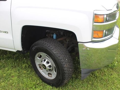 Used 2018 Chevrolet Silverado 2500 W/T w/ WT Convenience Package AWD/4WD image 5