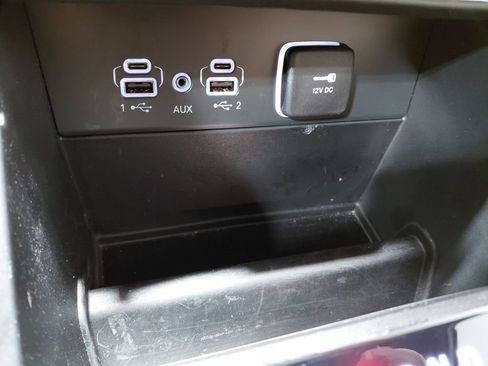 Certified 2025 Jeep Grand Cherokee L Limited AWD/4WD image 40