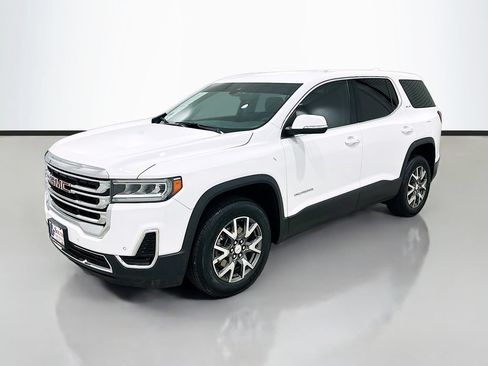 Certified 2023 GMC Acadia SLE FWD image 3