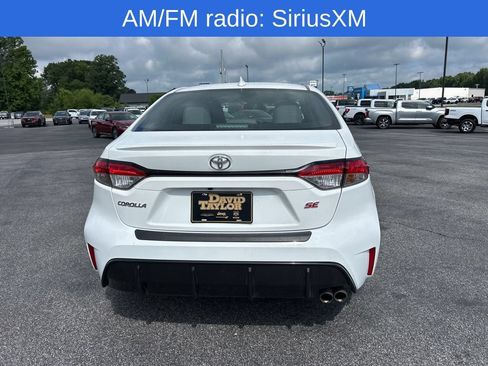 Used 2023 Toyota Corolla SE FWD image 5