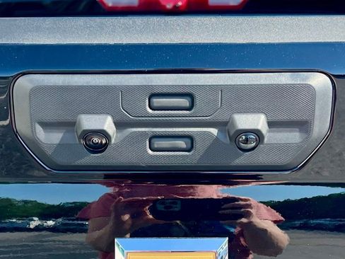 New 2025 Chevrolet Silverado 1500 LTZ w/ LTZ Premium Package image 8