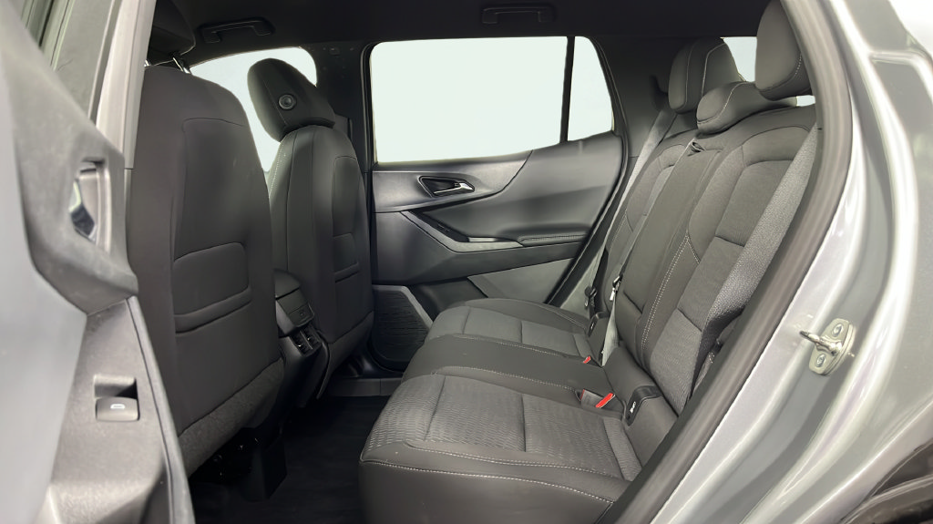 Used 2025 Chevrolet Equinox LT AWD/4WD image 17