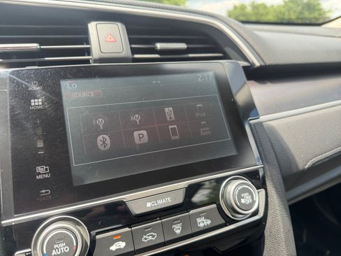 Used 2016 Honda Civic EX image 18