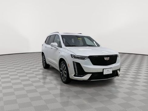 Certified 2025 Cadillac XT6 Sport w/ Platinum Package image 2