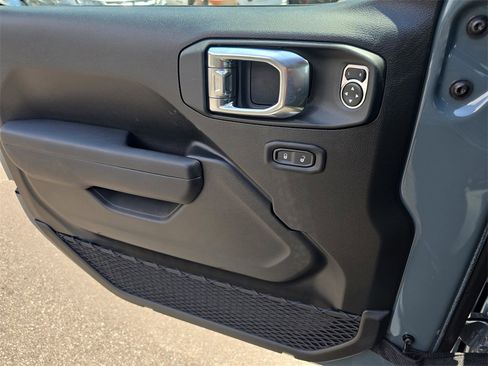 New 2025 Jeep Gladiator Sport image 26