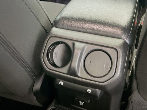 Used 2021 Jeep Gladiator Sport image 17