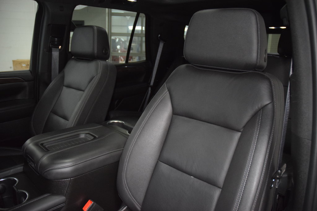 Used 2023 Chevrolet Tahoe Z71 w/ Luxury Package AWD/4WD image 42