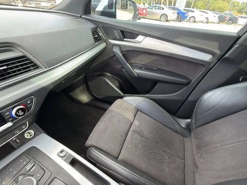 Used 2019 Audi SQ5 Premium w/ Convenience Package AWD/4WD image 77