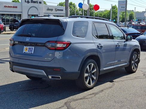 Used 2024 Honda Pilot Elite image 4