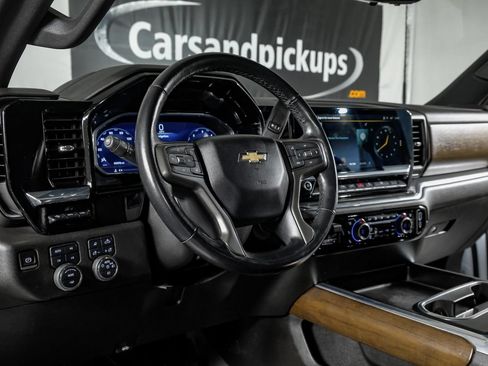 Used 2025 Chevrolet Silverado 3500 High Country w/ High Country Premium Package AWD/4WD image 15