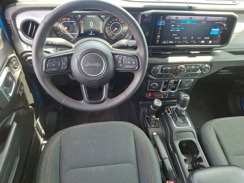 Used 2024 Jeep Wrangler Unlimited Sport AWD/4WD image 11