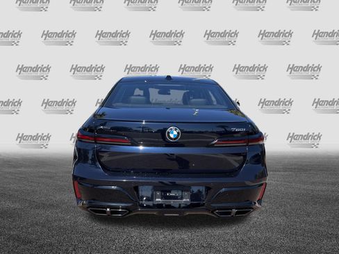 Certified 2024 BMW 760i xDrive AWD/4WD image 9