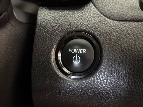 Used 2025 Toyota Camry LE w/ Convenience Package image 6