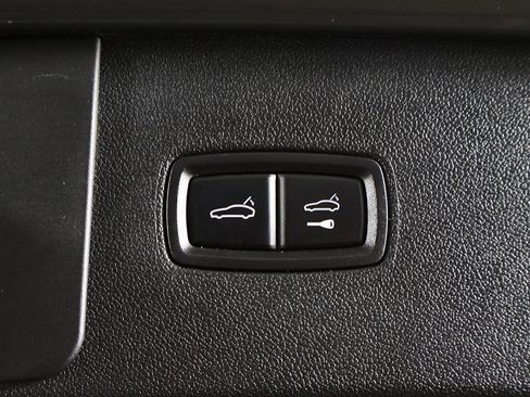 Used 2020 Porsche Cayenne image 60