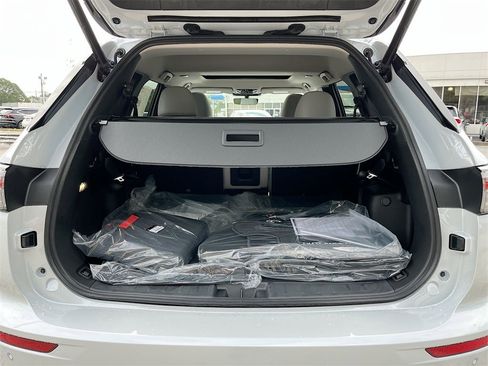 New 2025 Mitsubishi Outlander SE image 28