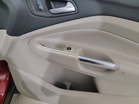 Used 2018 Ford Escape SE FWD image 21