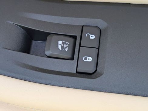 New 2026 Jeep Grand Cherokee Limited image 34