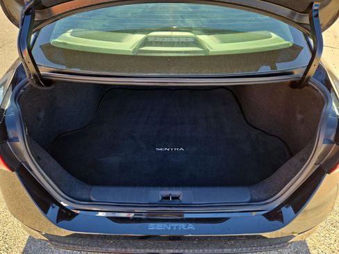 Used 2022 Nissan Sentra S image 12