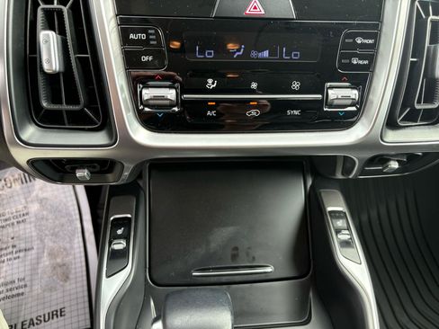 Used 2022 Kia Sorento S AWD/4WD image 21