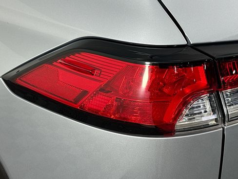 Used 2024 Toyota Corolla Cross AWD Hybrid image 35
