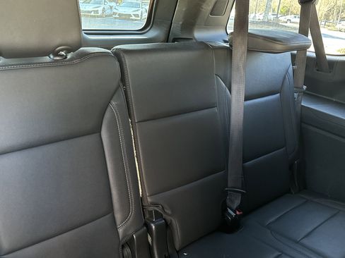 Certified 2022 Chevrolet Suburban LT image 19