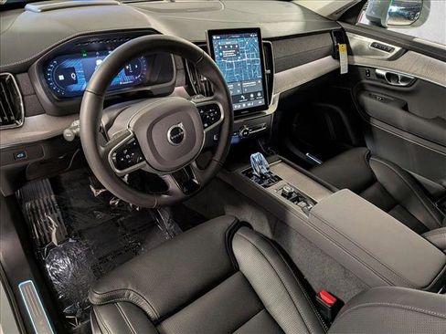 New 2026 Volvo XC90 B6 Ultra w/ Protection Package AWD/4WD image 3