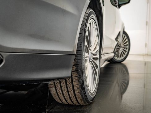 Used 2015 Ford Fusion Titanium image 40