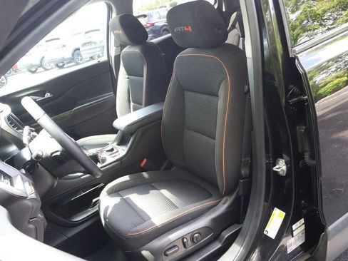 Used 2023 GMC Acadia AT4 AWD/4WD image 30