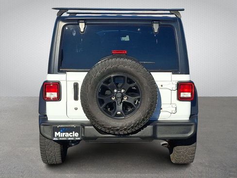 Used 2022 Jeep Wrangler Unlimited Sport image 5