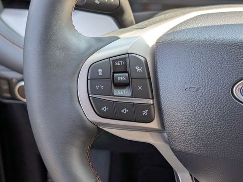 New 2025 Ford Explorer Active w/ Active Comfort Package image 20