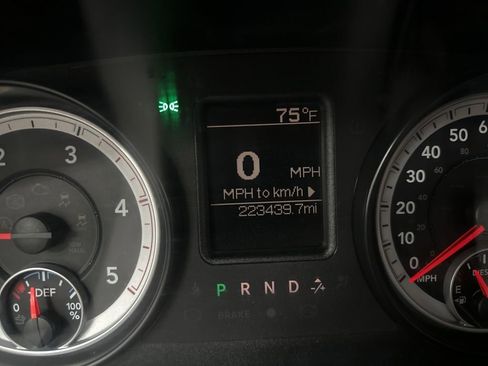 Used 2014 RAM 3500 Tradesman w/ Chrome Appearance Group image 17