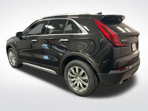 Used 2023 Cadillac XT4 Premium Luxury FWD image 3