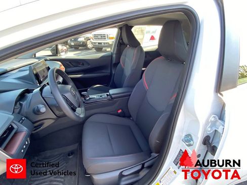 Certified 2026 Toyota Prius Plug-In Hybrid FWD image 29