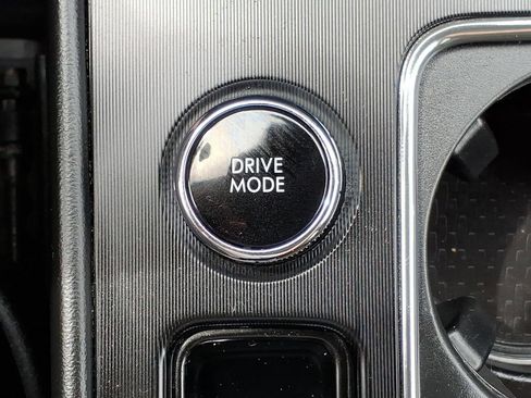 Used 2023 Lincoln Corsair AWD image 18
