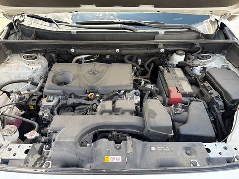 Used 2024 Toyota RAV4 XLE AWD/4WD image 20