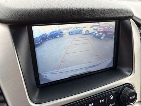 Used 2019 GMC Yukon SLE w/ SLE Value Package image 23