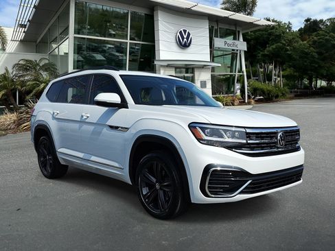 Used 2021 Volkswagen Atlas SE w/ Panoramic Sunroof Package image 3