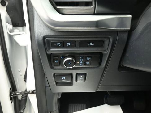 Certified 2024 Ford F150 Lariat w/ Equipment Group 502A High image 19