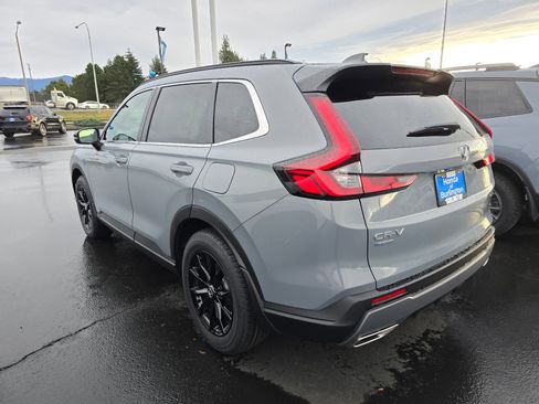 Used 2025 Honda CR-V Sport image 8