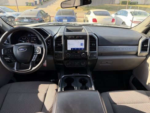 Used 2021 Ford F250 XLT w/ XLT Value Package image 12