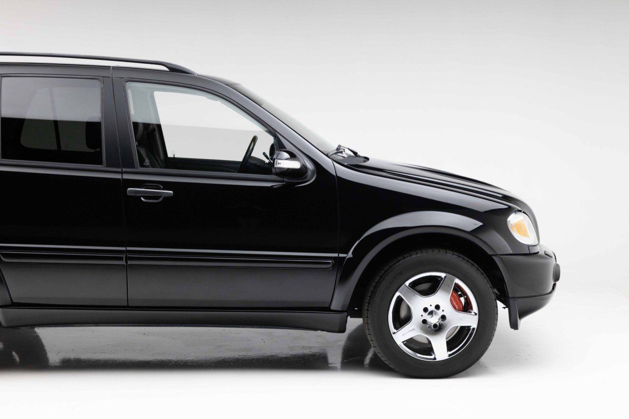 Used 2002 Mercedes-Benz ML 55 AMG 4MATIC image 23