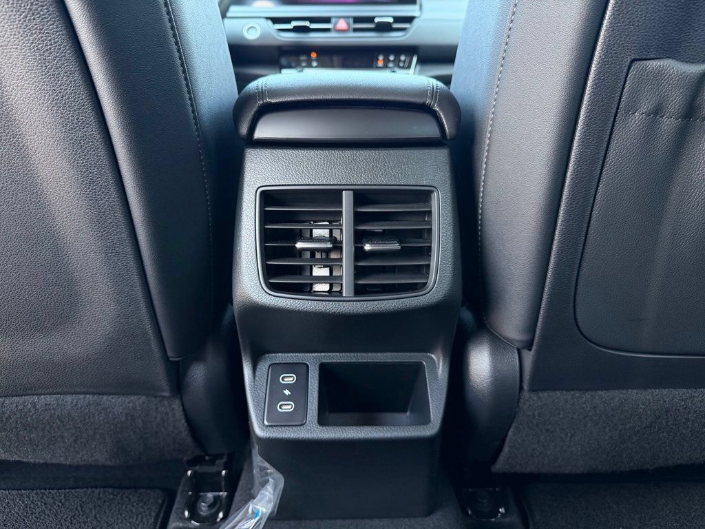 New 2026 Kia Seltos SX AWD/4WD image 30