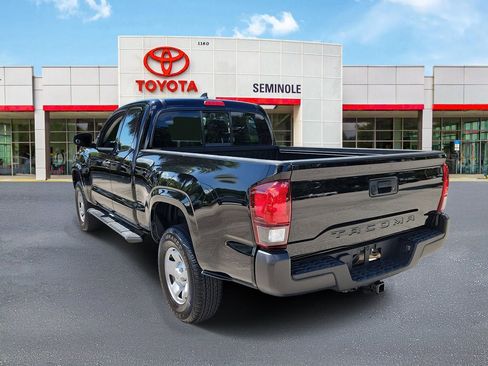 Used 2018 Toyota Tacoma SR RWD image 4