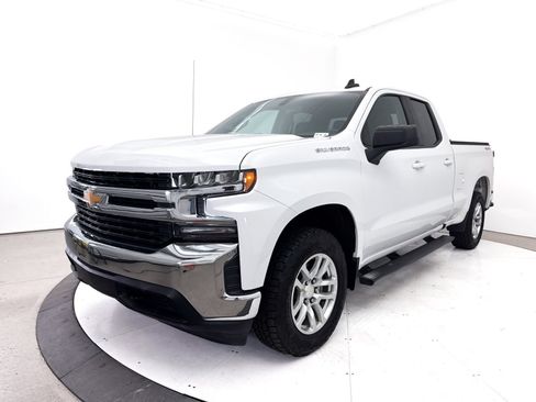 Used 2021 Chevrolet Silverado 1500 LT AWD/4WD image 12