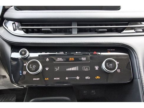Used 2022 INFINITI QX60 Luxe w/ Cargo Package FWD image 30