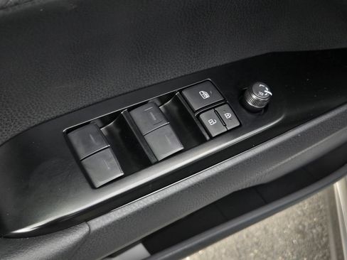 Used 2026 Toyota Camry SE FWD image 10